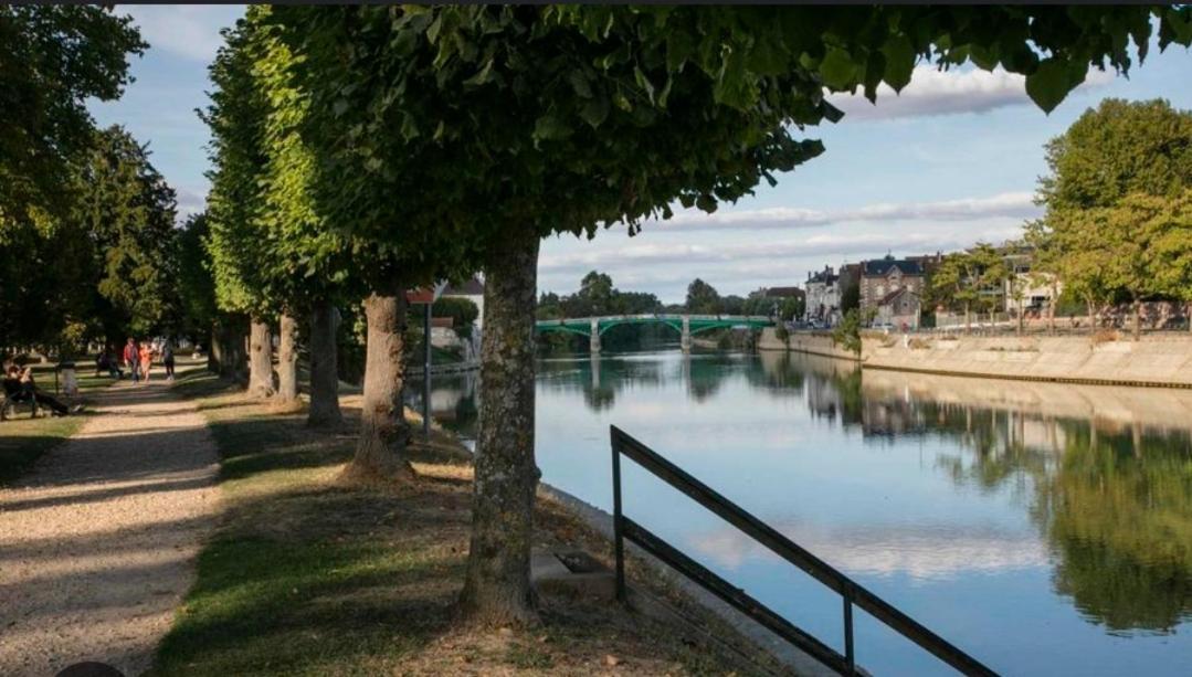 Studio Bord De Marne Jouarre Extérieur photo